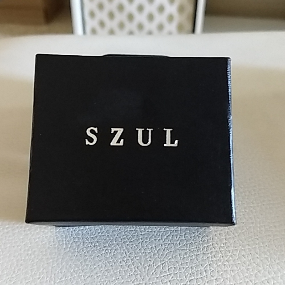 SZUL Black diamond and White diamond Ring